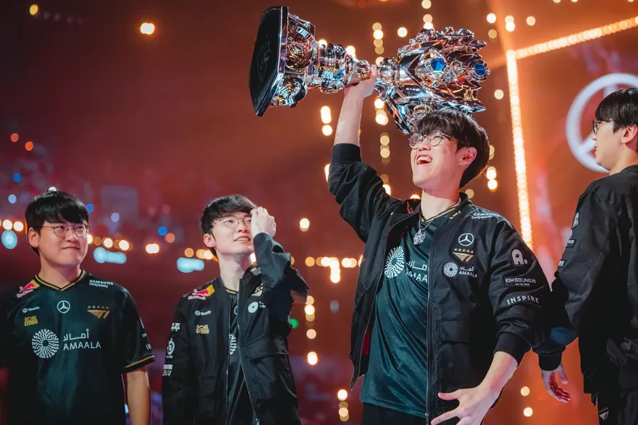 T1 победила KT Rolster и оформила трёхкратное чемпионство на Worlds 2025