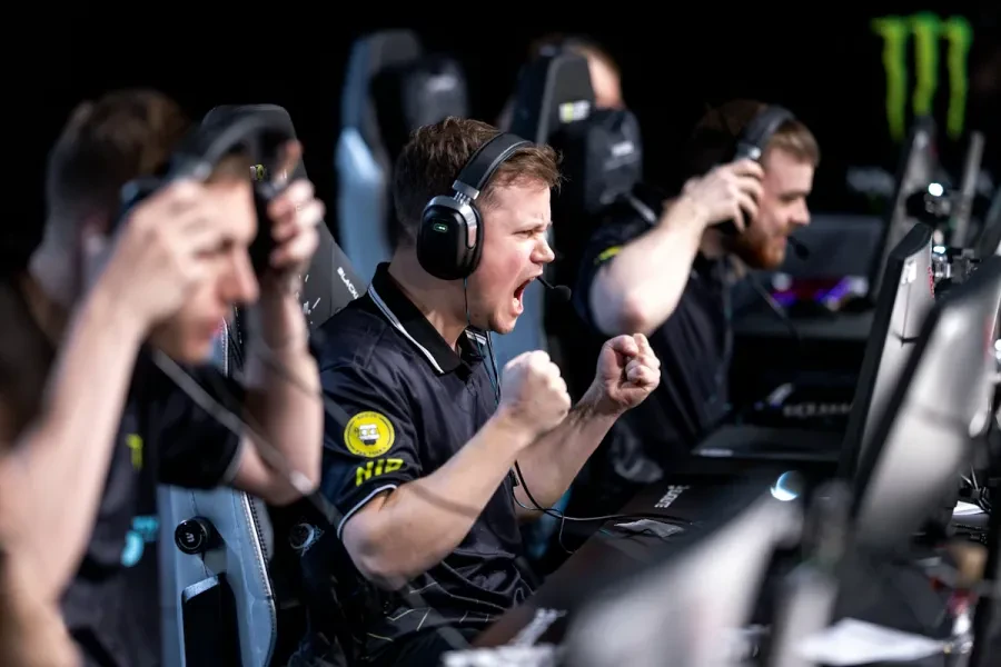 NiP, B8, FlyQuest и M80 обеспечили выход во Второй этап Budapest Major 2025