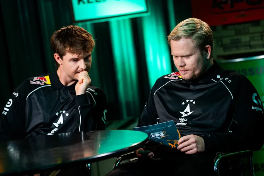 device и Magisk покинули Astralis