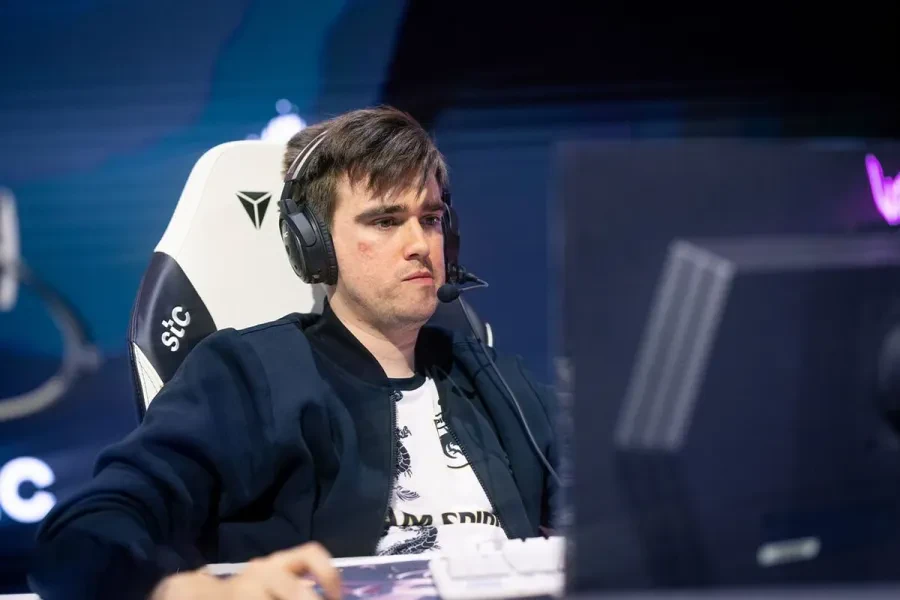 «Призовые можно делить на два»: Miposhka — о доходах игроков в Dota 2