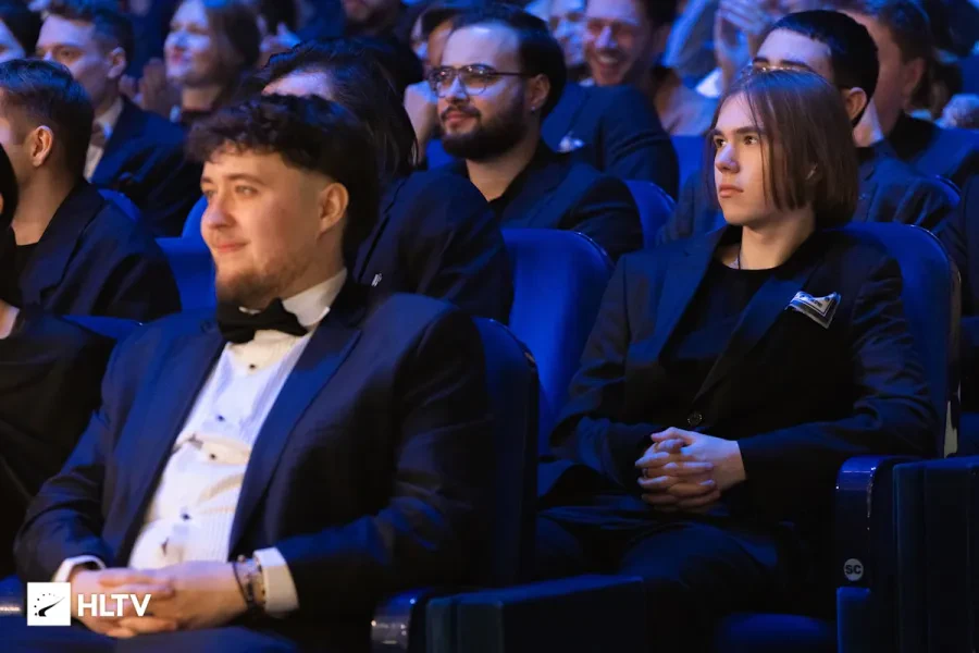 donk и ZywOo получили одинаковую цену в фэнтези плей-офф IEM Krakow