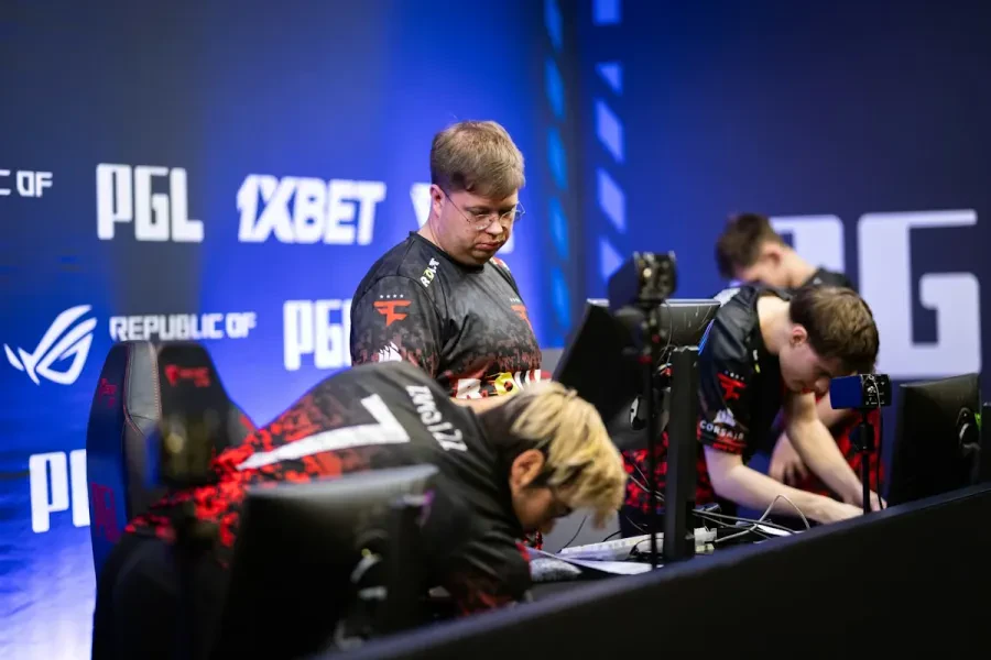 FaZe Clan, HEROIC и B8 выбыли из PGL Cluj-Napoca 2026