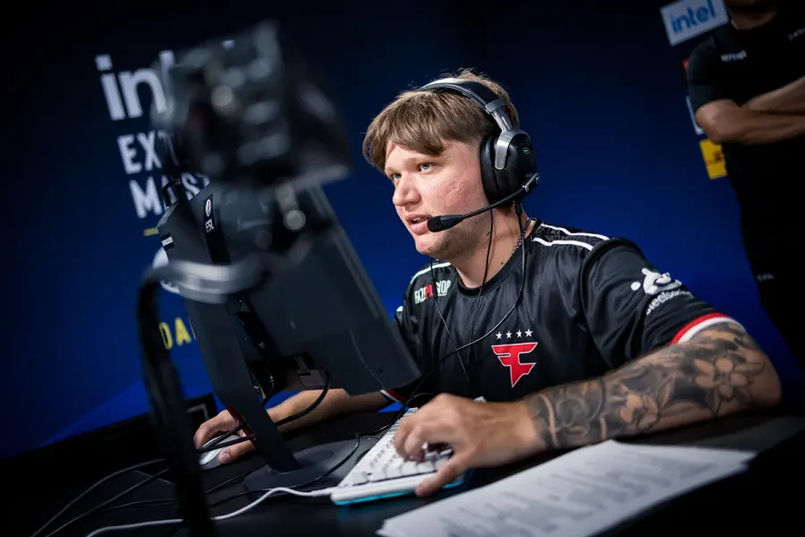 s1mple сыграл больше матчей в Dota 2, чем в CS2 на FACEIT с начала 2026 года