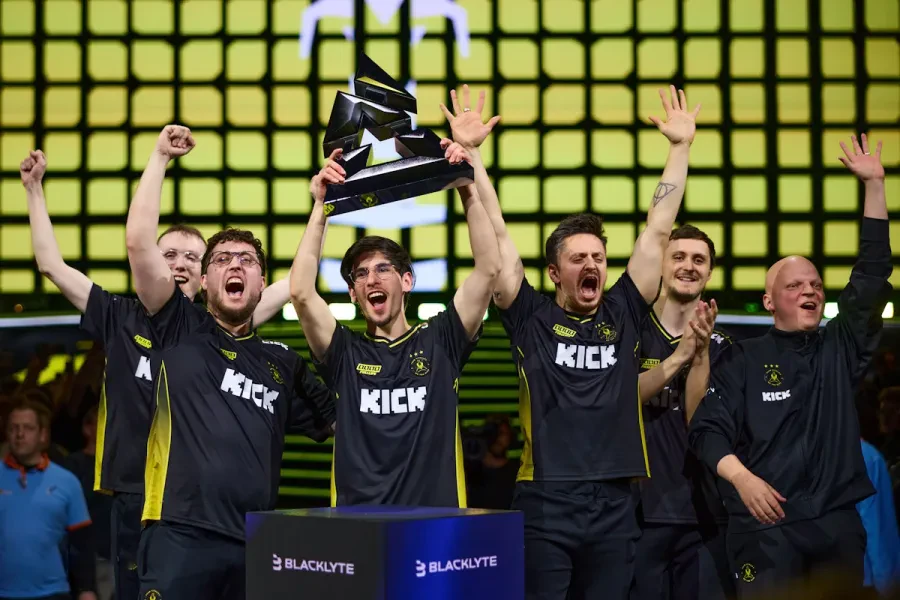 Vitality разгромила NAVI и выиграла BLAST Open Rotterdam