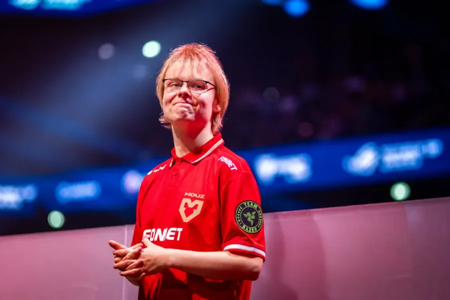 Jimpphat продолжит карьеру в Aurora после ухода из MOUZ