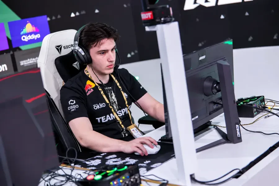 Перестановка матчей плей-офф Dota 2 на EWC 2026 вызвала критику болельщиков