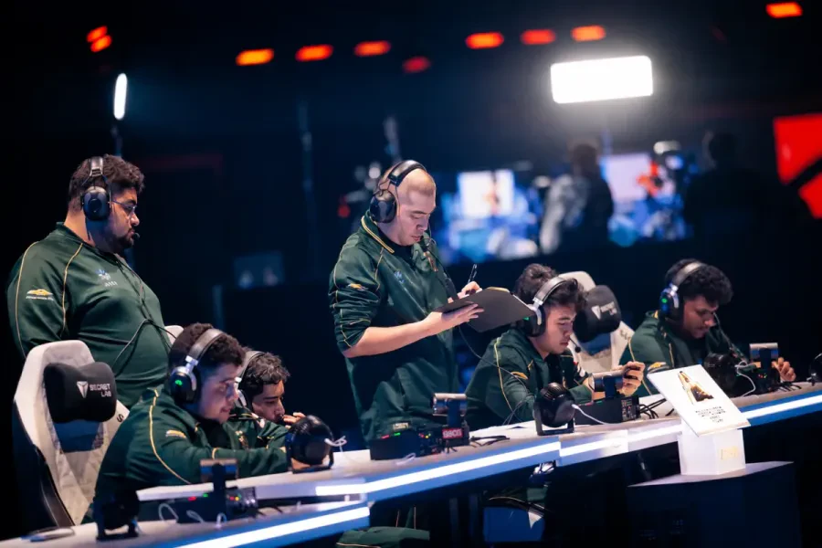 Рэй Нг рассказал о развитии MLBB на Esports World Cup и ИИ-инструментах для команд