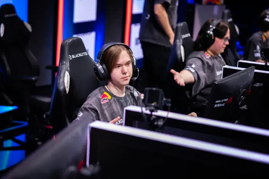 Team Spirit обыграла Team Liquid и вышла в полуфинал BLAST Bounty Season 2