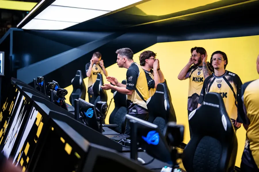 Vitality обыграла FURIA и вышла в полуфинал BLAST Open Porto 2026