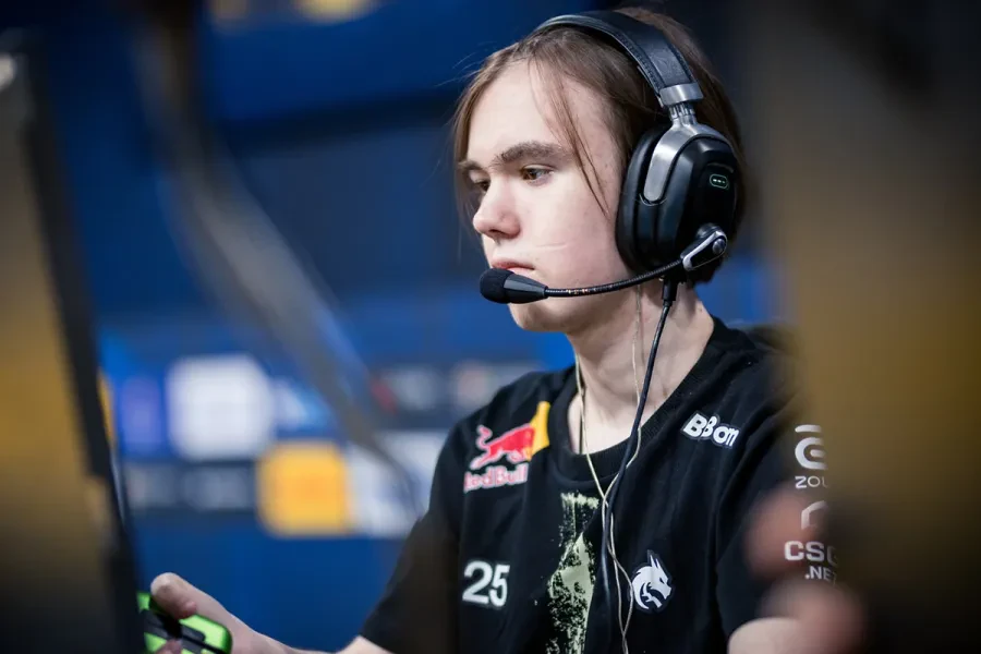 Donk рассказал о приглашении от Vitality и причинах отказа