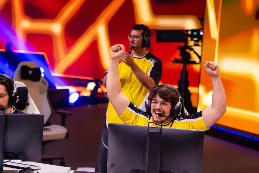 MIBR, BetBoom, Legacy и FURIA вышли в плей-офф FISSURE Playground 3