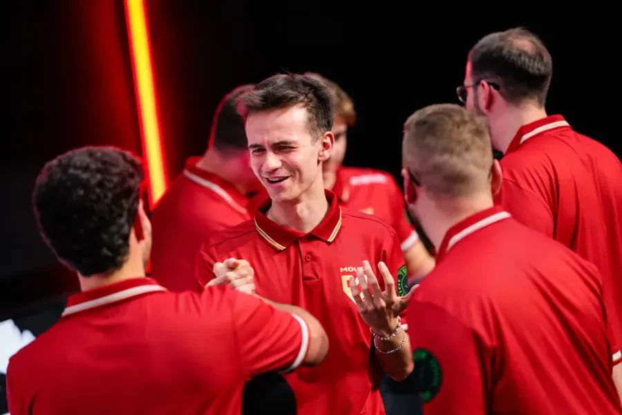 MOUZ обыграла Spirit со счётом 2:1 и вышла в финал ESL Pro League Season 24