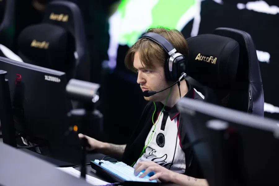 Команда nafany поднялась с 33-го на 13-е место рейтинга HLTV