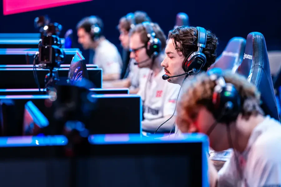 BetBoom обыграла Falcons и вышла в финал Thunderpick World Championship 2026