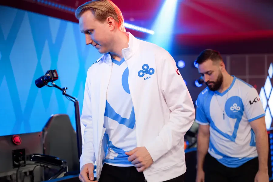 Cloud9 расстанется с APA и Zven