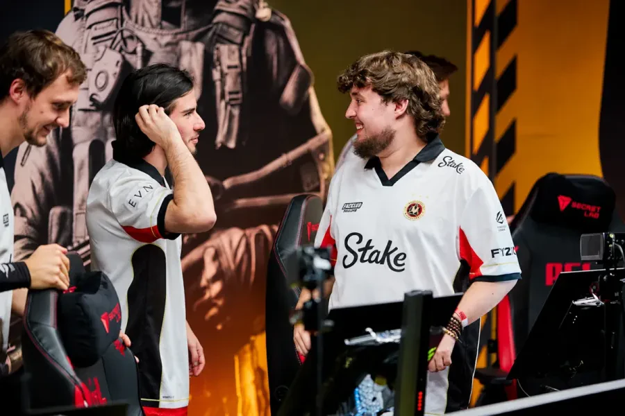 Vitality обыграла The MongolZ и вышла в пул 2:0 на PGL Masters Bucharest