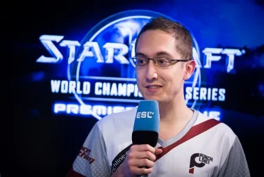 Фото FireCake - Себастьян Леббе