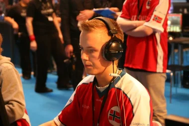 Фото ultra - Микаэль Андерсен