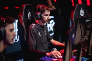 Фото St1ng - Луис Густаво Мартинс