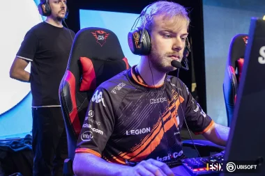 Фото Alive - Натан Дондай