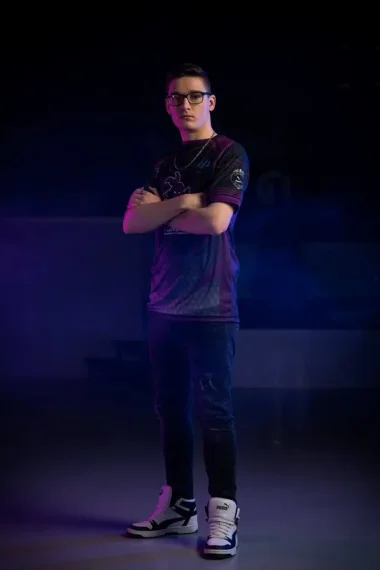 Фото Chadi - Балаж Фарсанг