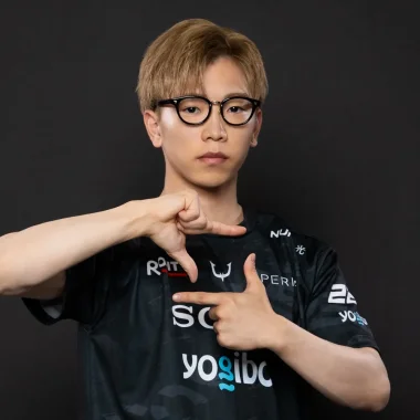 Фото Reiji - Рейдзи Маеда