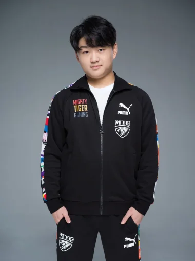 Фото Mf - Ли Джахао