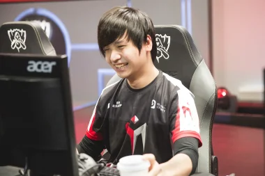 Фото Avoidless - Фан Цзюньвэй