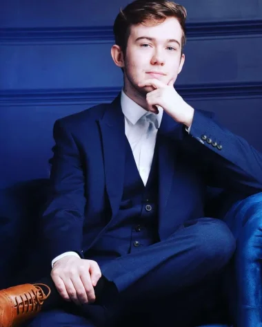 Фото Alpha - Тайлер Эндрюс