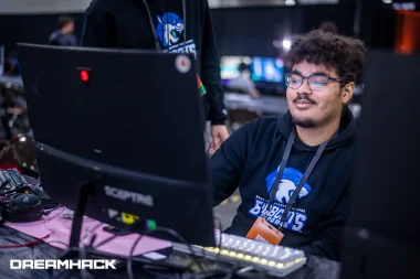 Фото Manually - Данте Эрнест