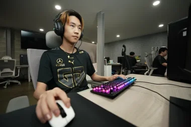 Фото Ophelia - Бэк Джинсонг