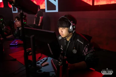 Фото Okie - Фудит Сутаньяпруэт