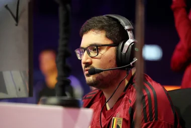 Фото AztraL - Маэлло Эрнст