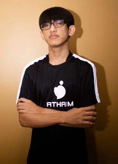 Фото Oatto - Ви́рапон Су́арож