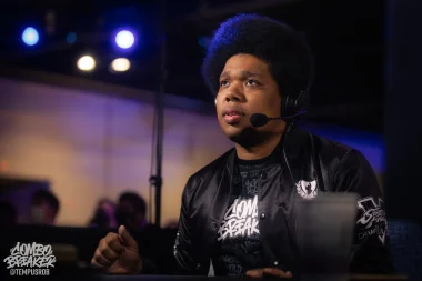 Фото Saint Cola - Райан Коллинз