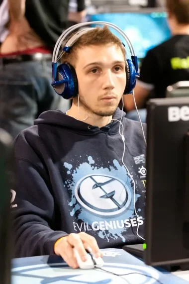 Фото LzGaMeR - Джейкоб Уинстед