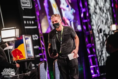 Фото Romora - Остин Робертс