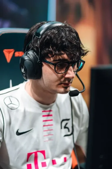 Фото Blue - Эрсин Гёрен