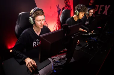 Фото kangakanga - Густав Леуфштедт