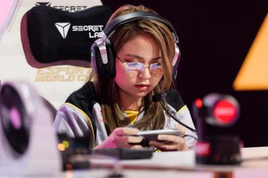 Фото Ayanami - Гвинет Бердин Диаго́н