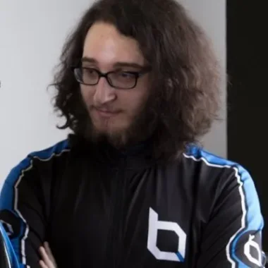 Фото Adam - Адам Амайш