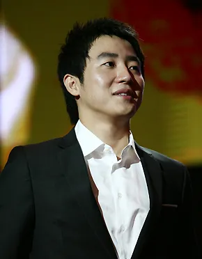 Фото YellOw - Хонг Джин-Хо