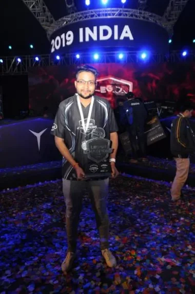 Фото Axelin - Дхрув Гупта