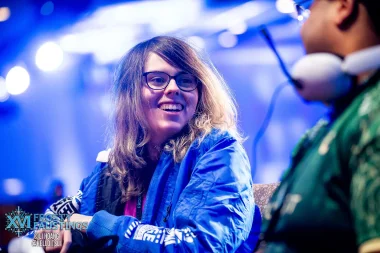 Фото UMISHO - Клэр Харрисон