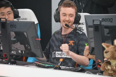 Фото RizRaz - Итан Уомбвелл