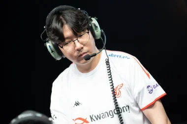 Фото Winged - Тэ Чжин