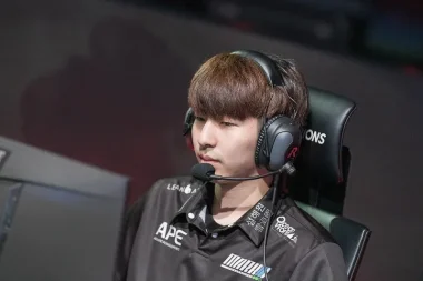 Фото HyBriD - Ли Уджин