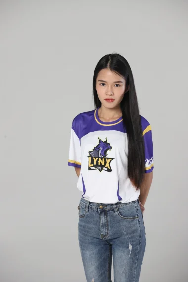 Фото Earn - Танапорн Тепсонгкрам