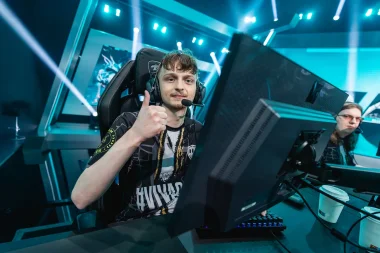 Фото aNguiSt - Росс Пендлтон