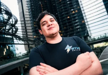 Фото Serious - Хосе Муñoз